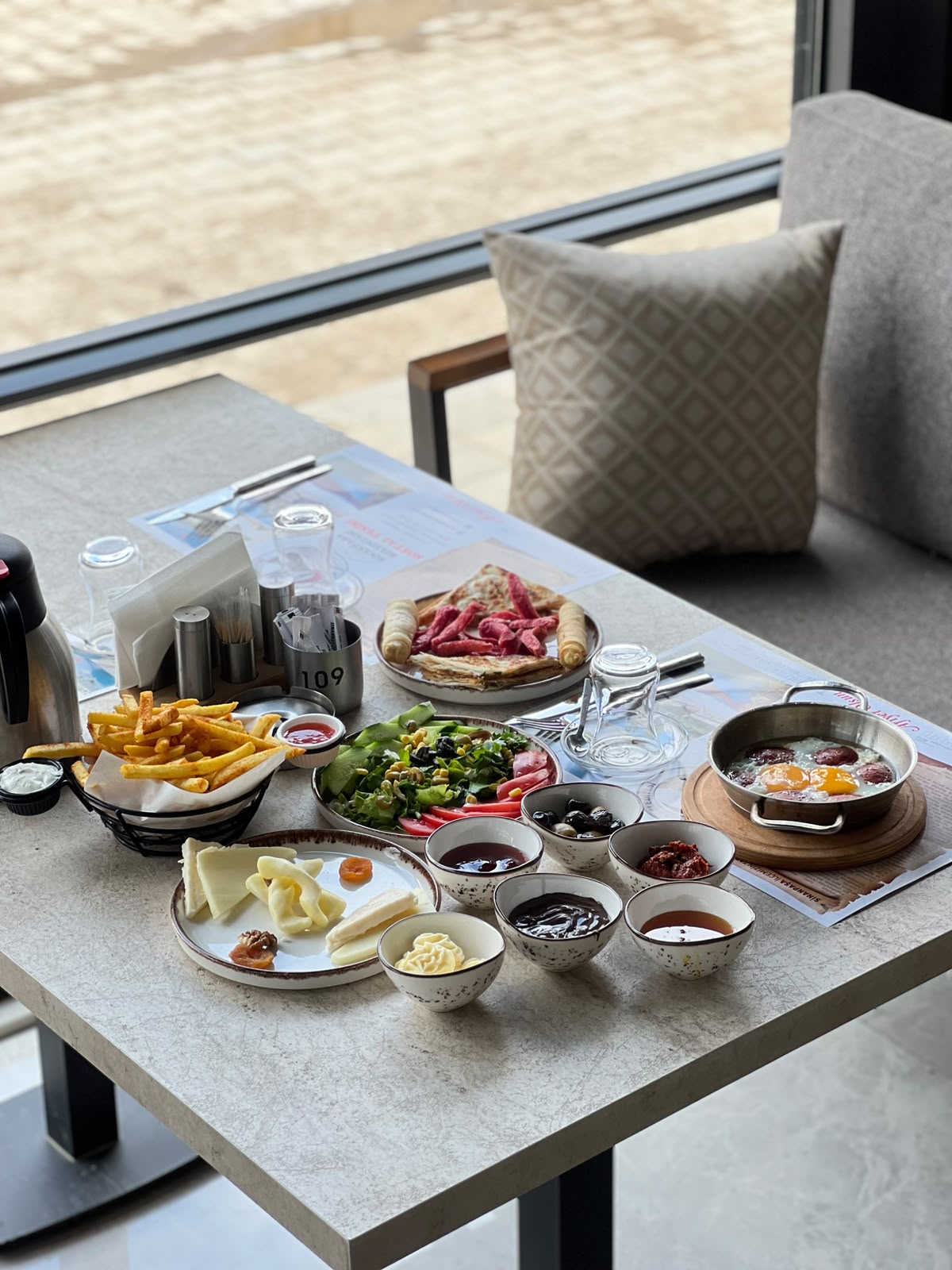 Serpme Kahvaltı (4 kişilik)